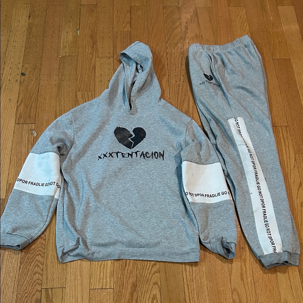 Men’s sz M XXXTENTACION Gray Tracksuit - Picture 1 of 4